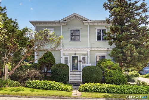 10 Main St, Groton, CT, 06340-5726 | Card Image