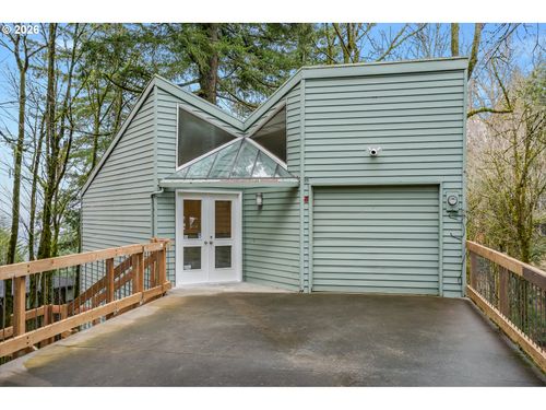 3306 Sw Fairmount Blvd, Portland, OR, 97239-1445 | Card Image