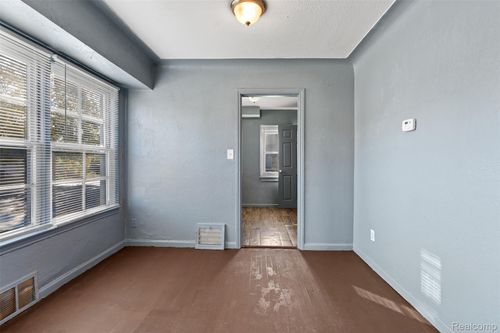 8601 Burt Rd, Detroit, MI, 48228-2817 | Card Image