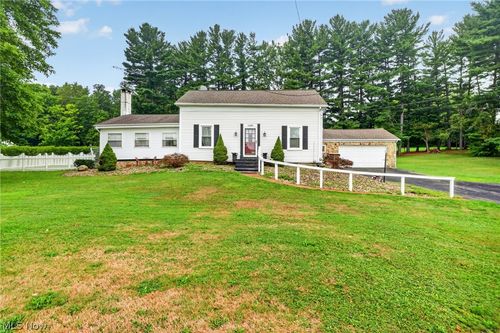 13300 Old State Rd, Huntsburg, OH, 44046-8715 | Card Image