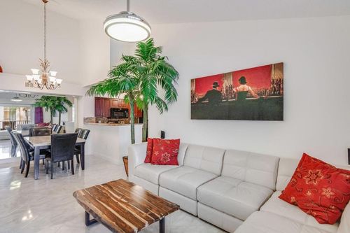 201-1715 Village Blvd, West Palm Beach, FL, 33409-2012 | Card Image