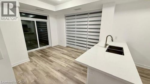 1009-470 Dundas St E, Waterdown, ON, L8B2A6 | Card Image