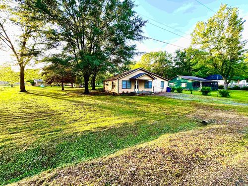 311 E College St, Beebe, AR, 72012-3031 | Card Image