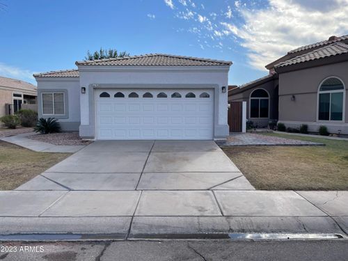 1539 E Beacon Dr, Gilbert, AZ, 85234-2675 | Card Image