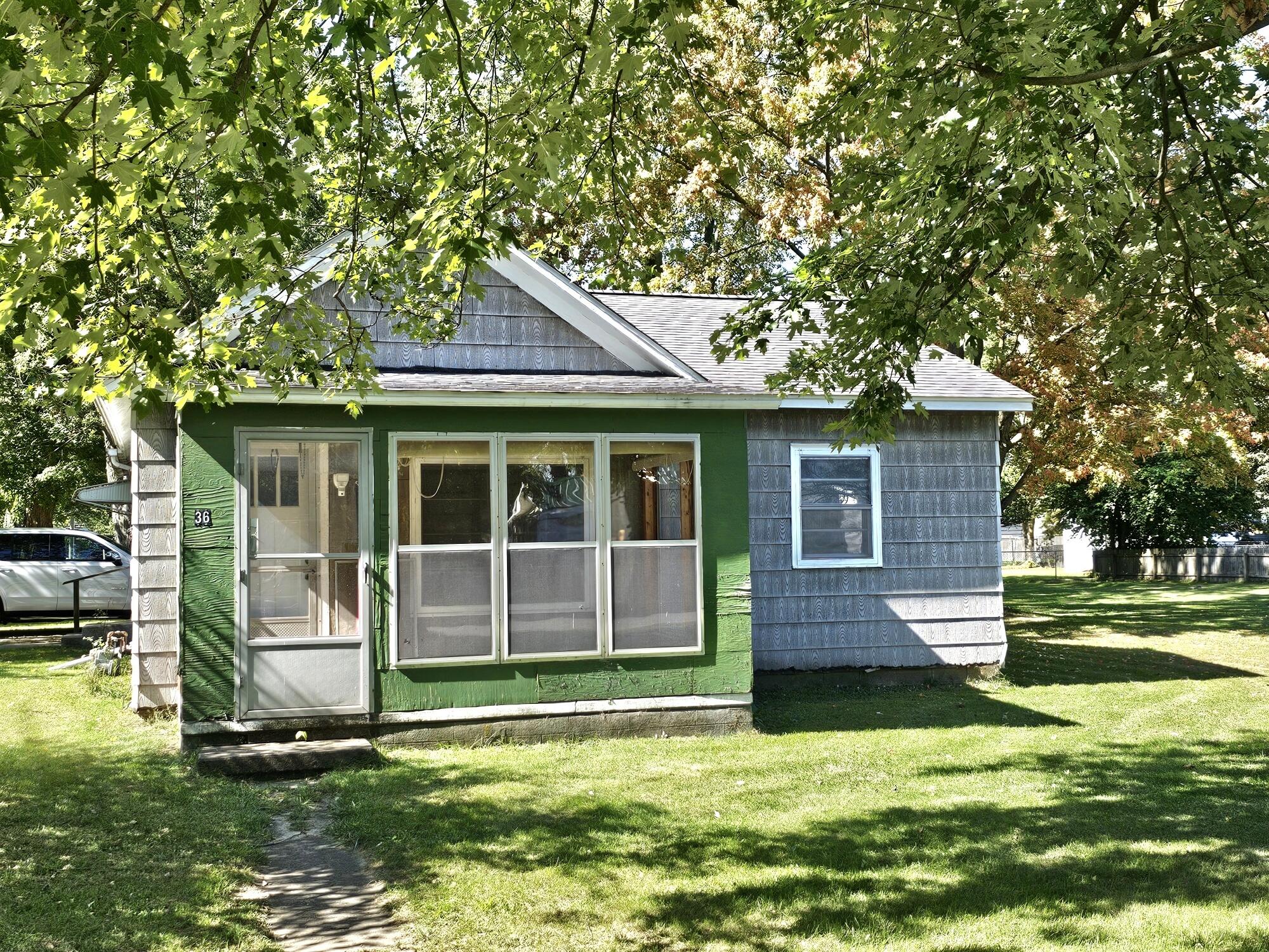 Preston St, Coldwater, MI 49036