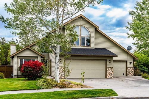 1310 Ne Tucson Way, Bend, OR, 97701-7220 | Card Image