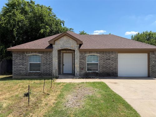 5500 David Strickland Rd, Fort Worth, TX, 76119-6554 | Card Image