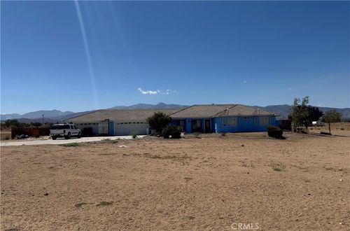 6895 Coyote Rd, Phelan, CA, 92371-4050 | Card Image