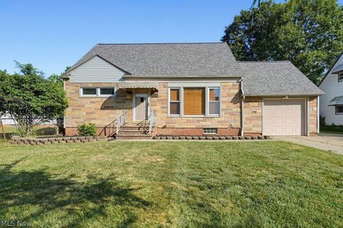 23881 Puritan Rd, Euclid, OH, 44123-2245 | Card Image