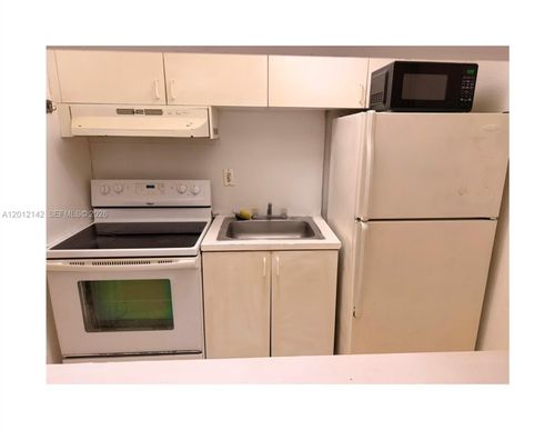 c-208-291 Nw 177th St, Miami Gardens, FL, 33169-4982 | Card Image
