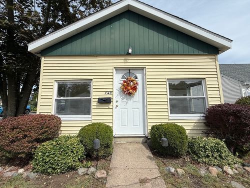 249 Lake St, Waltham, MA, 02451-0820 | Card Image
