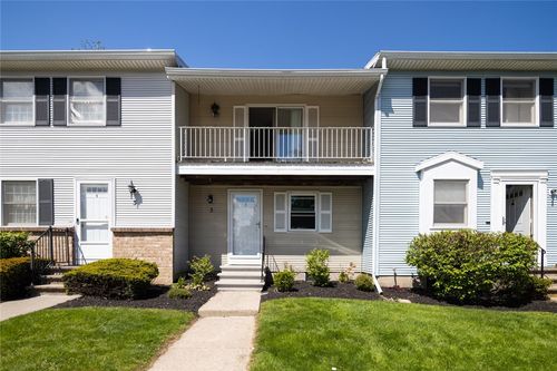 3 Southfield Dr, Webster, NY, 14580-2565 | Card Image
