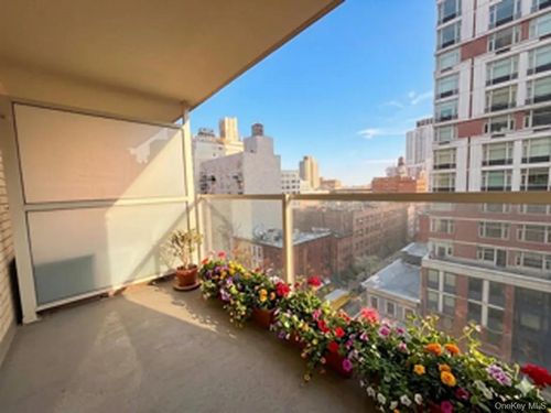 b1102-370 E 76th St, New York, NY, 10021-2553 | Card Image