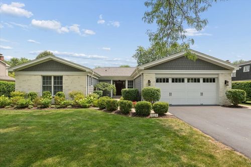 211 Kenmore Ave, Deerfield, IL, 60015-4744 | Card Image