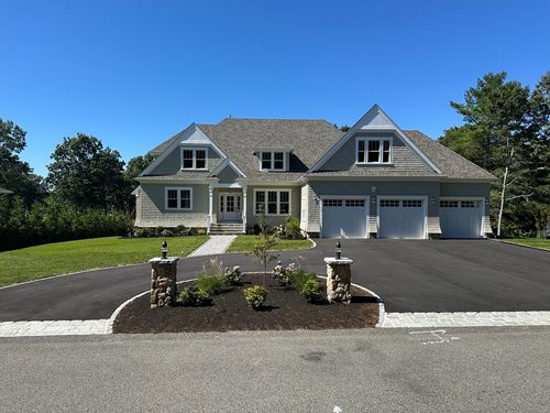 18 Pleasant Park Dr, Mashpee, MA, 02649-3065 | Card Image