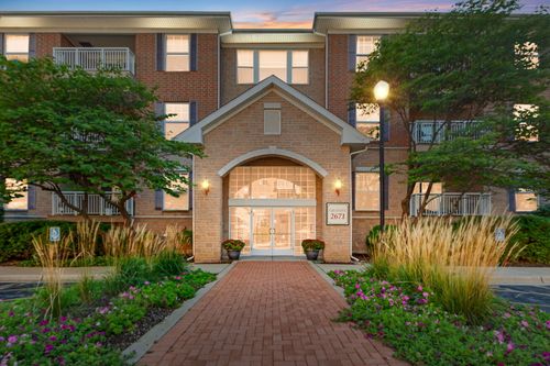 unit-208-2671 Stone Cir, Geneva, IL, 60134-1017 | Card Image