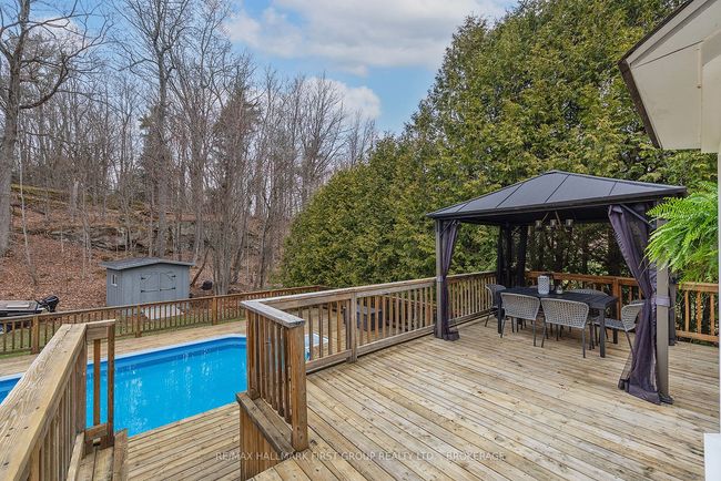 1262 Sunbury Rd, House other with 5 bedrooms, 3 bathrooms and 4 parking in South Frontenac ON | Image 49