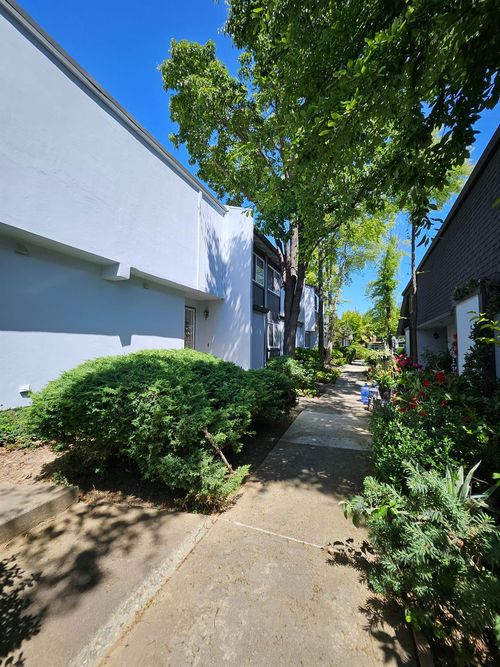 5152 Greenberry Drive, Sacramento, CA, 95841 | Card Image