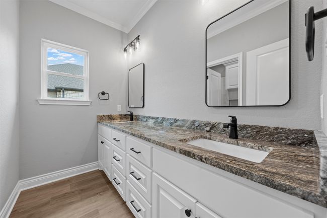 313 Crye Cir, House other with 4 bedrooms, 2 bathrooms and null parking in Robinson TX | Image 18