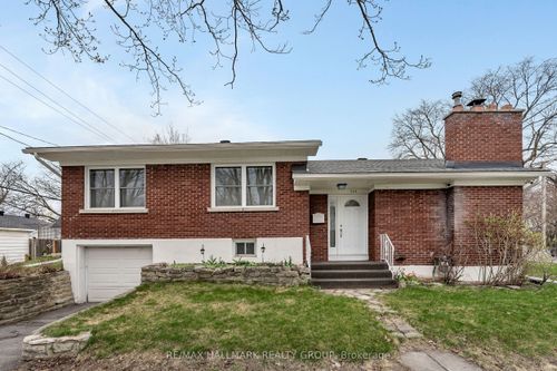 735 Chapman Blvd, Ottawa, ON, K1G1T7 | Card Image