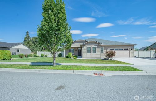 57 Starlight Ave, Wenatchee, WA, 98801-6053 | Card Image