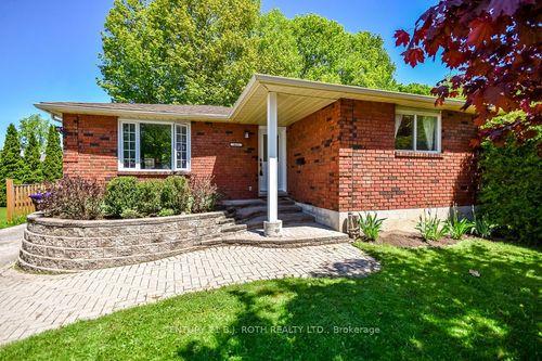 863 Birchwood Drive, Midland, ON, L4R4Y3 | Card Image