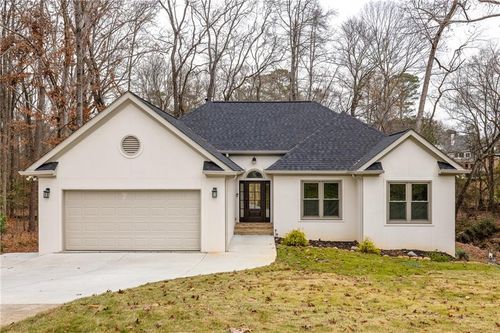 4900 Whitewater Dr, Peachtree Corners, GA, 30092-1778 | Card Image