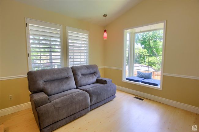 1267 W 1750 N, House other with 6 bedrooms, 4 bathrooms and 10 parking in Clinton UT | Image 6