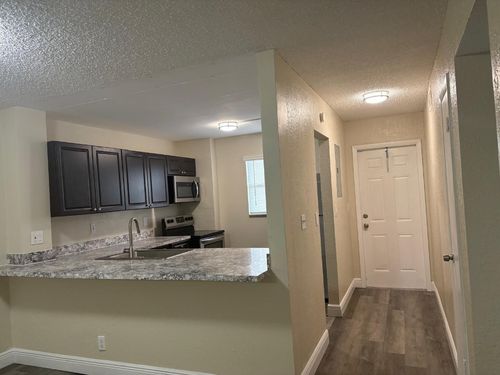 apt-3e-1700 Nw 58th Ter, Sunrise, FL, 33313-6939 | Card Image