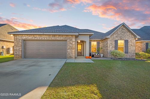 123 Chloe St, Broussard, LA, 70518-5357 | Card Image