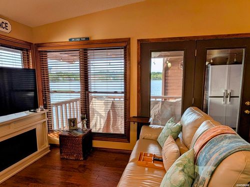 d8-152 Mimosa Pt, Hot Springs, AR, 71913-7646 | Card Image