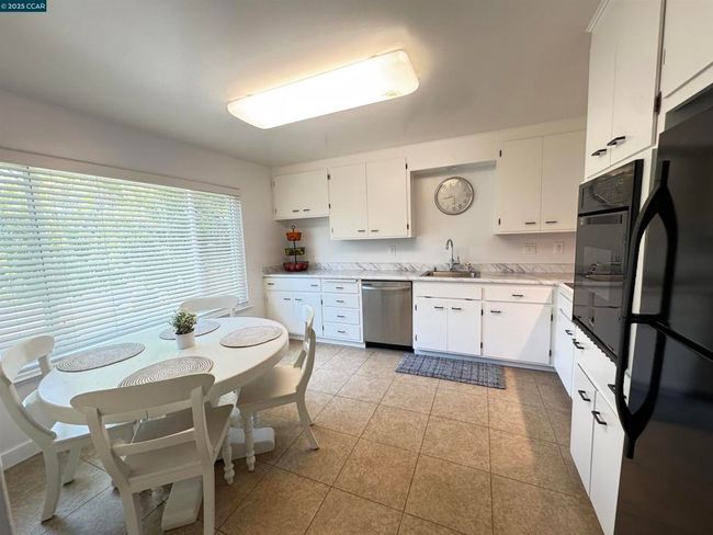 APT-1 - 2145 Donald Dr, Condo with 2 bedrooms, 2 bathrooms and null parking in Moraga CA | Image 8