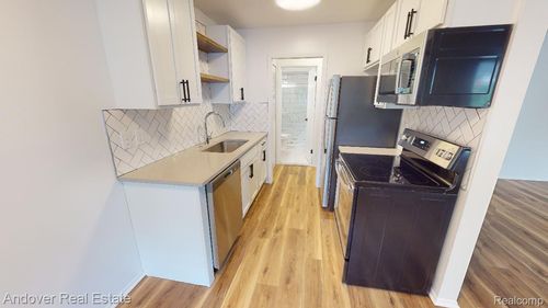 apt-5-520 S Adams Rd, Birmingham, MI, 48009-6757 | Card Image