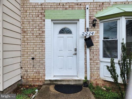 2214 Dawn Ln, TEMPLE HILLS, MD, 20748-4213 | Card Image
