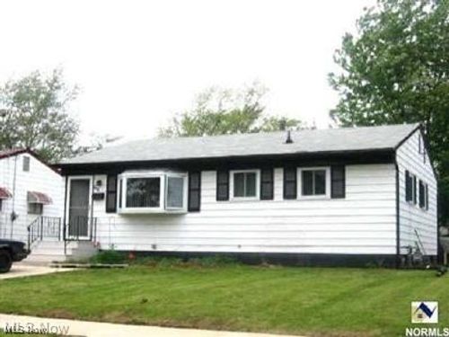 559 Walnut St, Elyria, OH, 44035-3350 | Card Image
