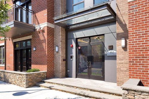 101-102 Legend Cir, White Plains, NY, 10603 | Card Image