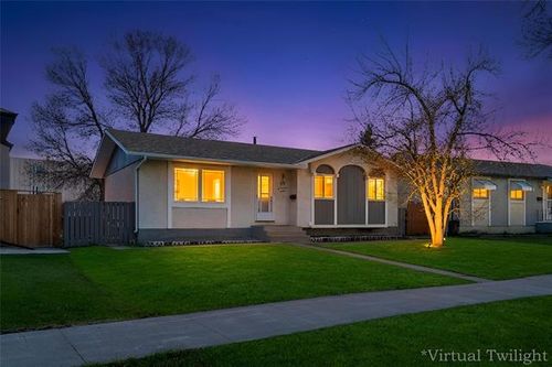 50 Martell Cres, Winnipeg, MB, R2P0M6 | Card Image