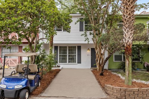 11 America St, Charleston, SC, 29403-6333 | Card Image