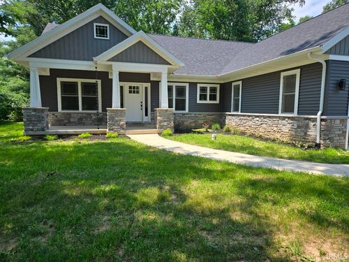 55521 Riverview Manor Dr, Elkhart, IN, 46514-8425 | Card Image