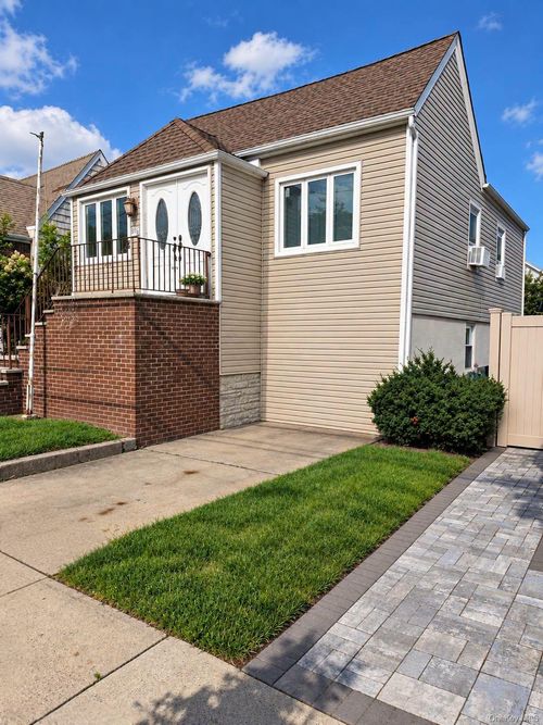 159-15 95th St, Howard Beach, NY, 11414-3502 | Card Image