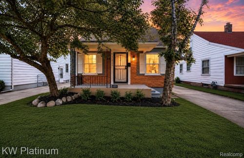 23809 Normandy Ave, Eastpointe, MI, 48021-1880 | Card Image