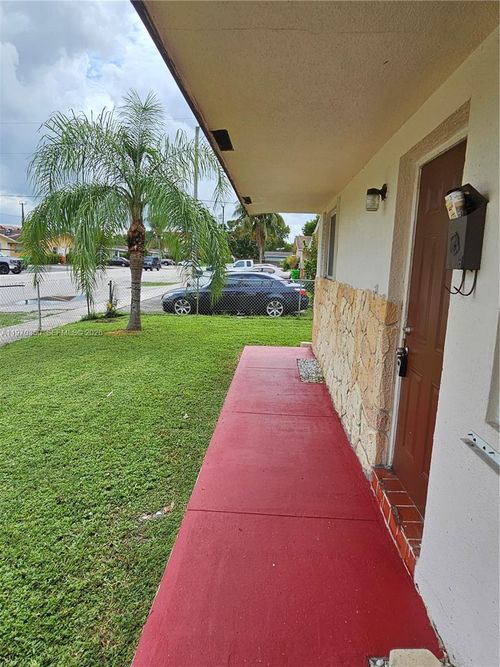 b-5820 Nw 19th St, Lauderhill, FL, 33313-4007 | Card Image