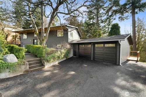 13022 15th Ave Sw, Burien, WA, 98146-3037 | Card Image