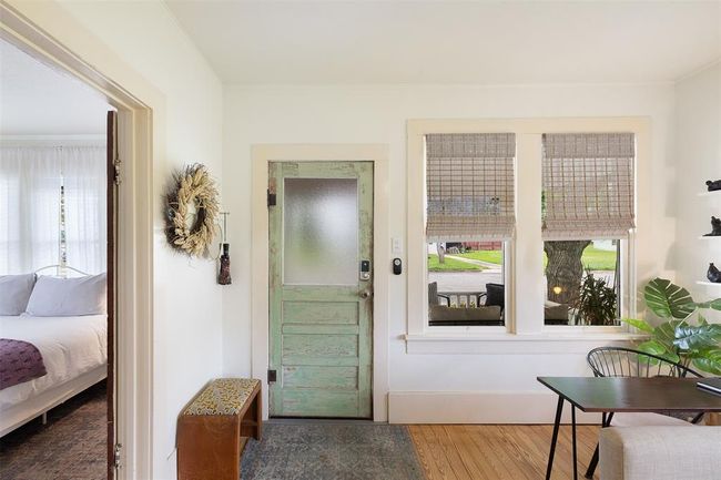 261 N Water St, House other with 2 bedrooms, 1 bathrooms and null parking in La Grange TX | Image 19