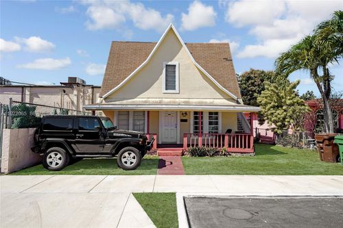 4318 E 8th Ct, Hialeah, FL, 33013-2416 | Card Image