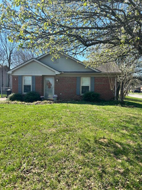 201 Turf Ct, Frankfort, KY, 40601-5375 | Card Image