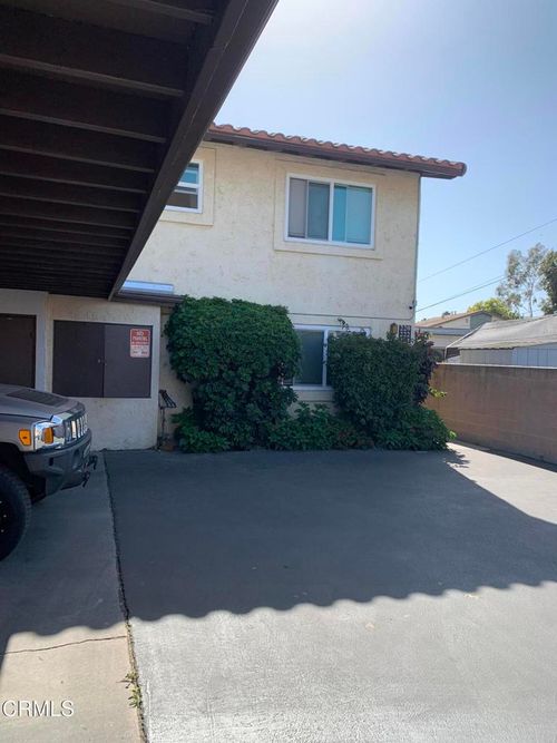 220 S Palm Ave, Santa Paula, CA, 93060-3348 | Card Image