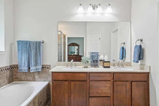 2228 Hilltop Climb Dr, House other with 4 bedrooms, 2 bathrooms and 4 parking in Leander TX | Image 19