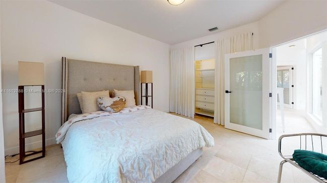 1028 88 Th St, House other with 5 bedrooms, 4 bathrooms and null parking in Surfside FL | Image 19