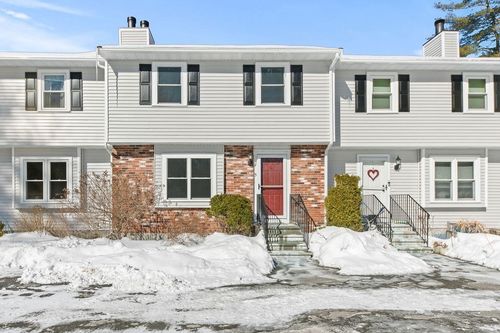 apt-5-5 Robin Cir, Norton, MA, 02766-2237 | Card Image